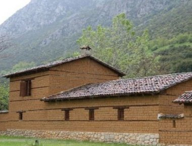 Το Χάνι της Γραβιάς - Εκεί που οι Έλληνες επαναστάτες έγραψαν σελίδες ηρωισμού και δόξας